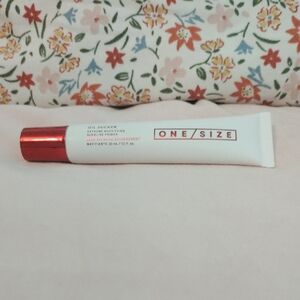 ONE/SIZE Oil Sucker Extreme mattifying Alkaline Primer